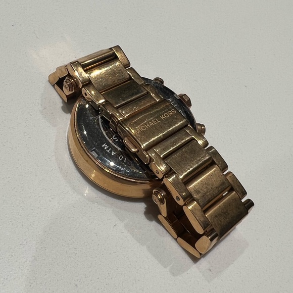 Rose Gold Michael Kors Women’s Watch - Picture 4 of 5